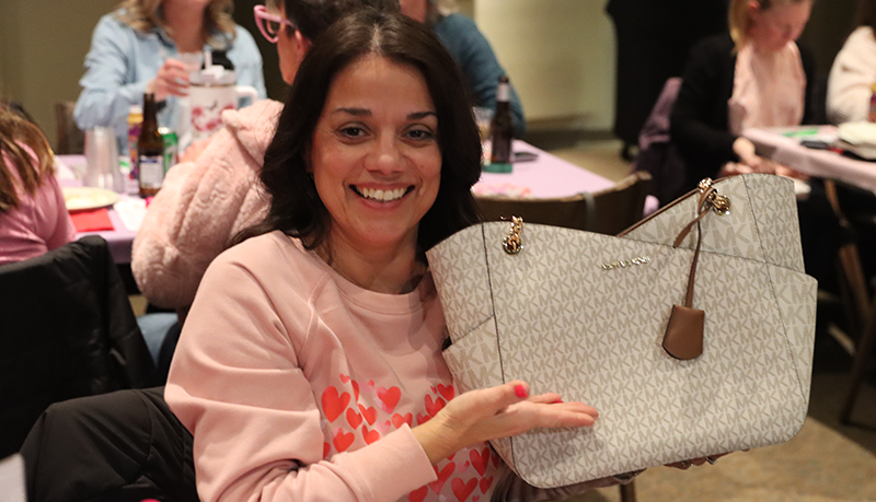 Purse Bingo Event Photo